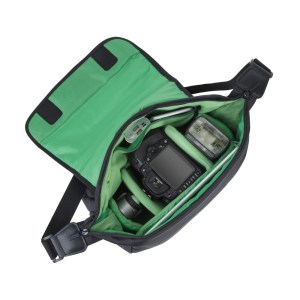 Green Mantis 7450 (PS) SLR Messenger Bag – Black